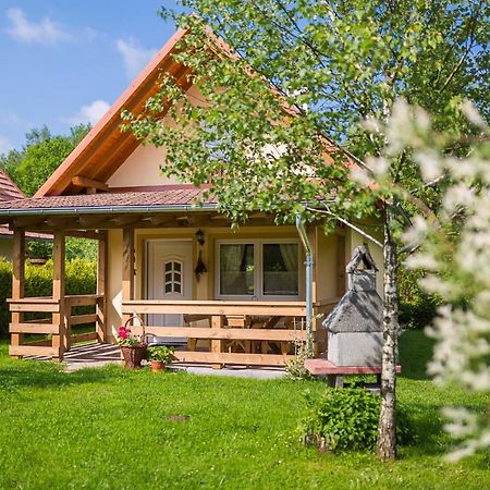 Domki Nad Stawem. Polańczyk Exteriér fotografie