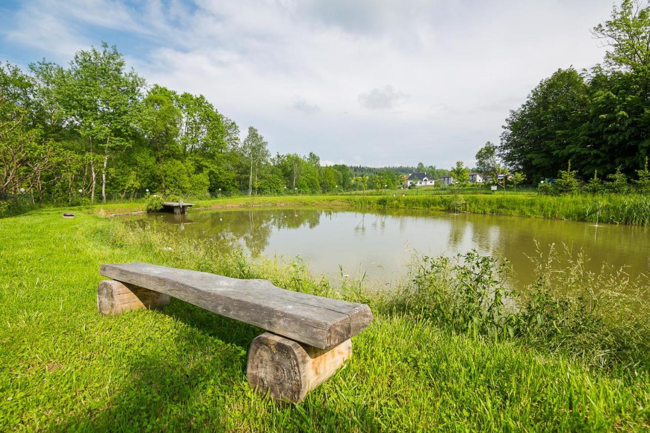Domki Nad Stawem. Polańczyk Exteriér fotografie